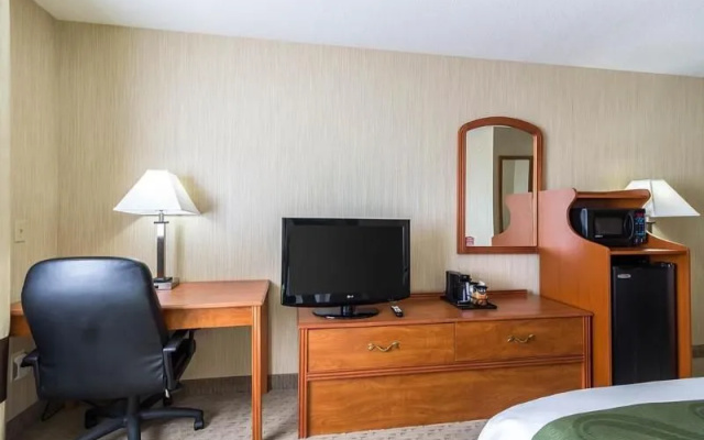 photo 5 of Comfort Inn Marshall