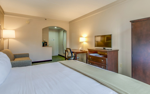 photo 4 of Holiday Inn Express Richmond - Midlothian Turnpike by IHG