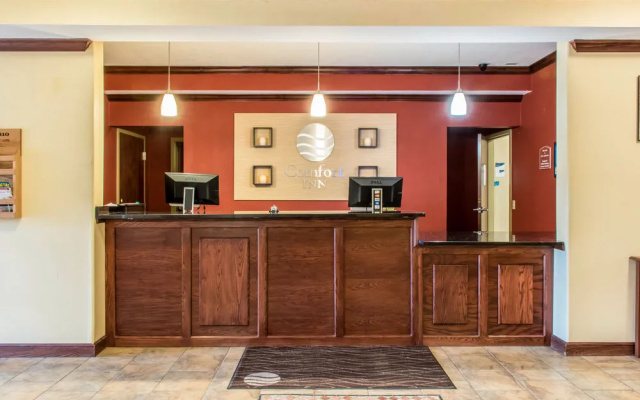 photo 2 of Comfort Inn Mifflinville - Bloomsburg