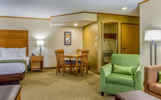 photo 3 of Comfort Inn Millersburg