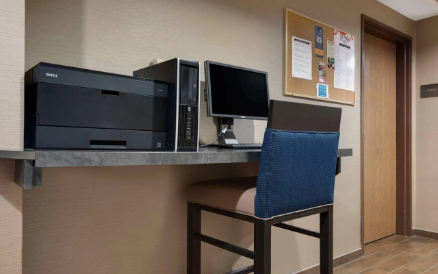 photo 4 of Comfort Inn Millersburg