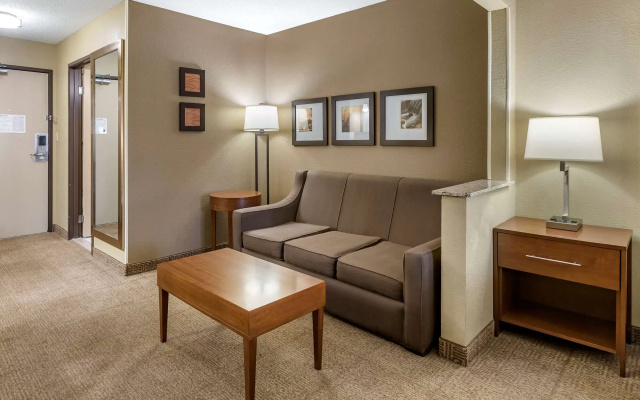 photo 5 of Comfort Inn Moline - Quad Cities