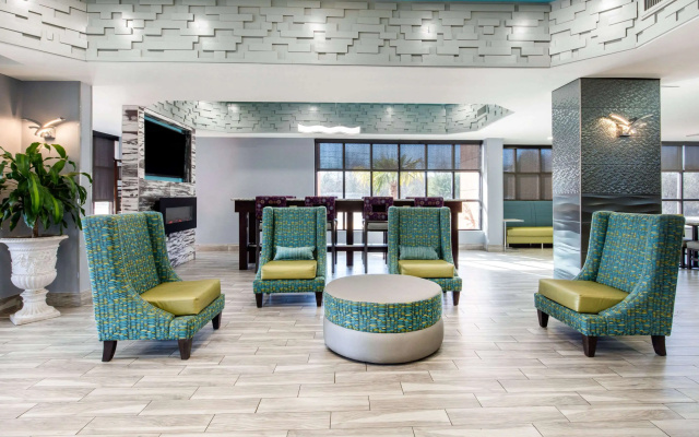 photo 2 of Quality Inn & Suites Montgomery East Carmichael Rd