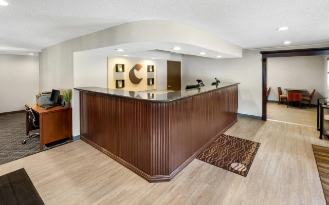 photo 2 of Comfort Inn Mount Vernon Downtown