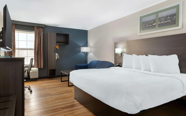 photo 5 of Best Western Mystic Hotel