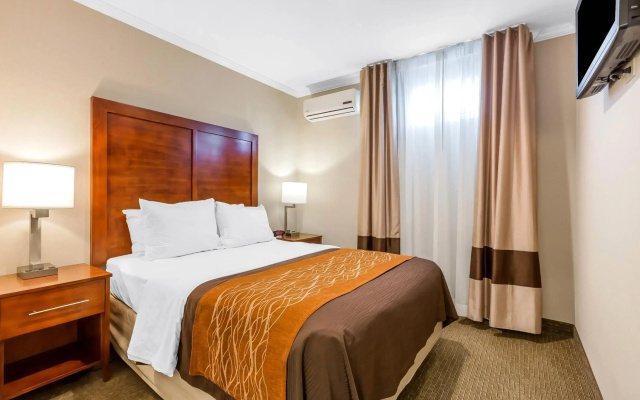photo 4 of Comfort Inn Santa Monica - West Los Angeles