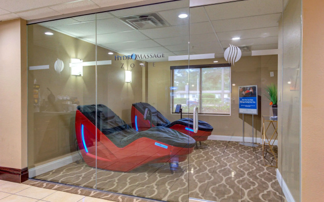 photo 2 of Comfort Inn St Petersburg North