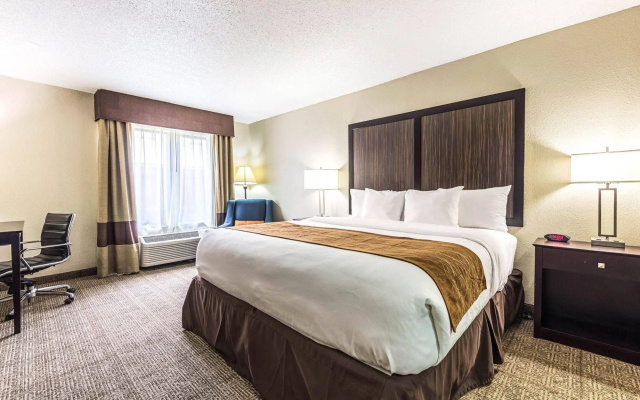 photo 3 of Comfort Inn Dallas Park Central
