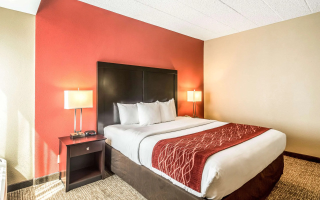 photo 3 of Spark by Hilton Des Plaines Chicago O'Hare