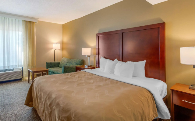 photo 3 of Quality Inn & Suites Olde Town