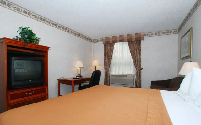 photo 5 of Comfort Inn Omaha, NE