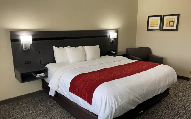 photo 3 of Comfort Inn Orange I-10