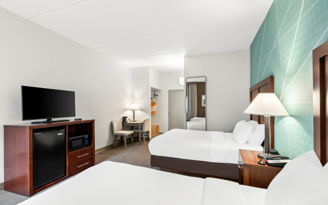 photo 4 of Comfort Inn Pocono Lakes Region