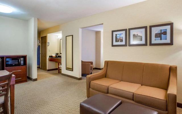 photo 5 of Comfort Inn Redwood City