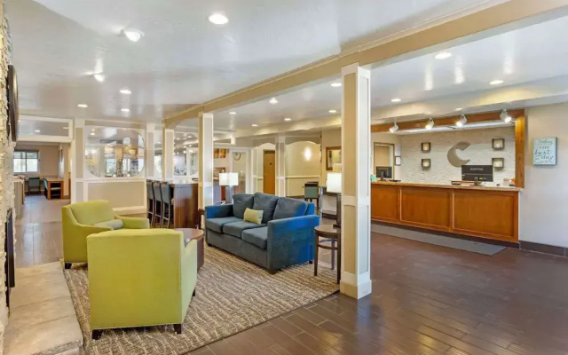 photo 2 of Comfort Inn Richfield