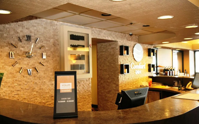 photo 2 of Comfort Inn Rochester - Greece