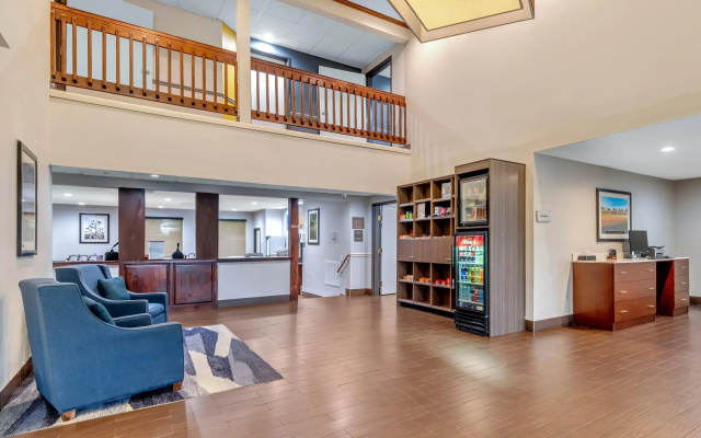 photo 2 of Comfort Inn Somerset - Lake Cumberland