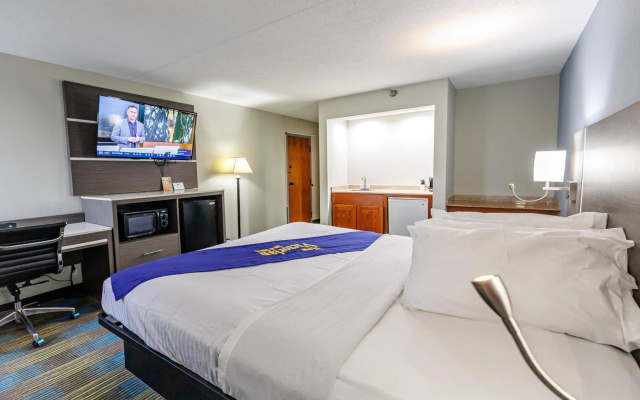 photo 3 of New Victorian Inn and Suites Omaha