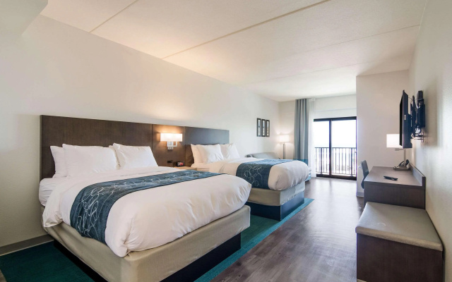 photo 3 of Comfort Inn & Suites Gulf Shores East Beach near Gulf State Park