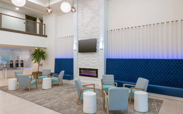 photo 2 of Coral Pointe Sarasota, an Ascend Collection Hotel