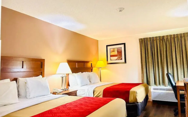 photo 2 of Comfort Inn & Suites
