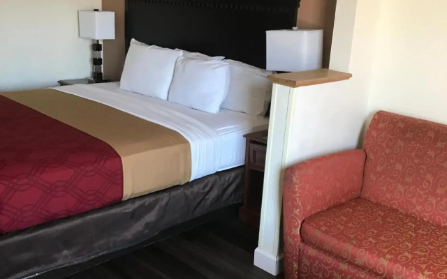 photo 5 of Comfort Inn & Suites