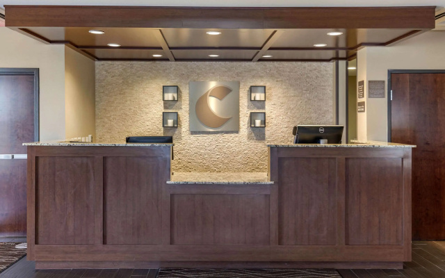 photo 3 of Comfort Inn & Suites Edgewood