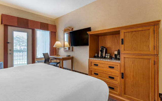 photo 2 of Comfort Inn & Suites by Seaside Convention Center
