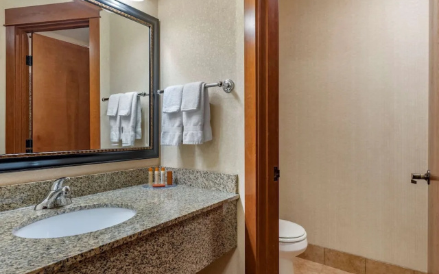 photo 5 of Comfort Inn & Suites by Seaside Convention Center