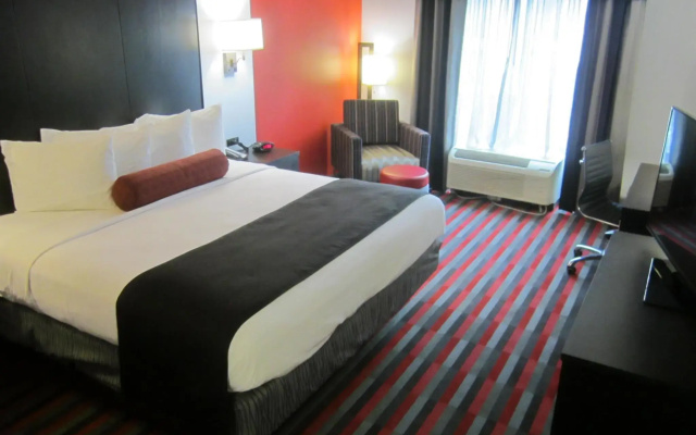 photo 2 of Comfort Inn & Suites Hotel