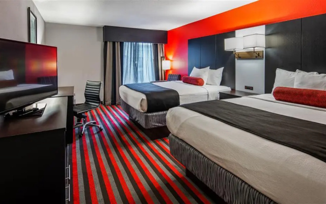 photo 3 of Comfort Inn & Suites Hotel
