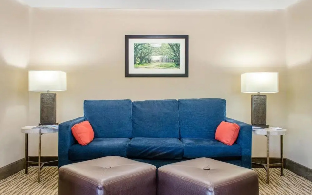photo 3 of Comfort Inn & Suites Covington - Mandeville