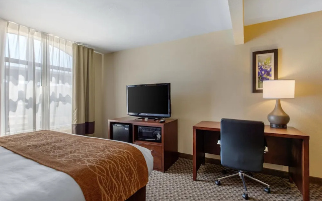 photo 3 of Comfort Inn & Suites SW Houston Sugarland