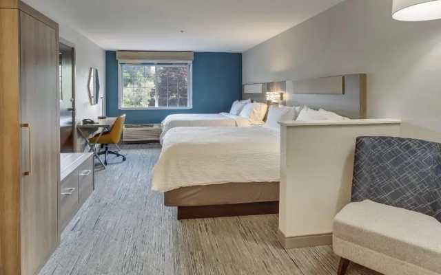 photo 4 of Comfort Inn & Suites-columbia Gorge West