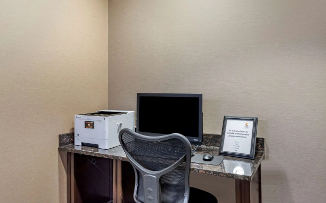 photo 5 of Comfort Inn Syosset - Long Island