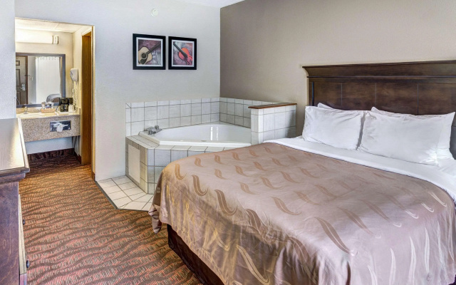photo 4 of Quality Inn West-Branson Theatre District