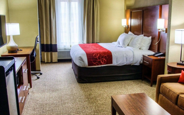 photo 5 of Comfort Suites Plymouth near US-30