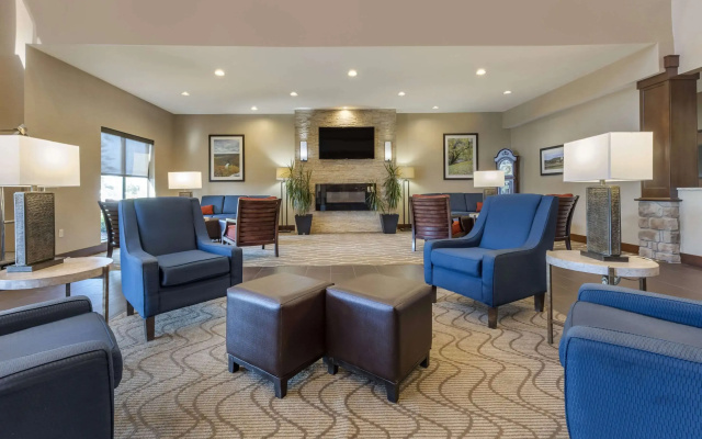 photo 2 of Comfort Suites Bridgeport - Clarksburg