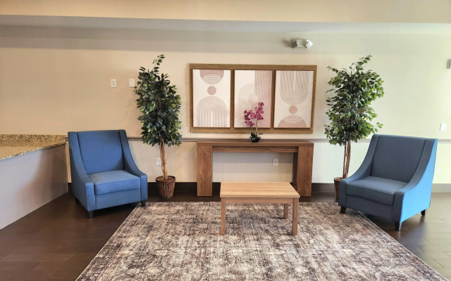 photo 3 of Days Inn & Suites by Wyndham Houston / West Energy Corridor