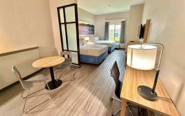 photo 5 of Days Inn & Suites by Wyndham Houston / West Energy Corridor
