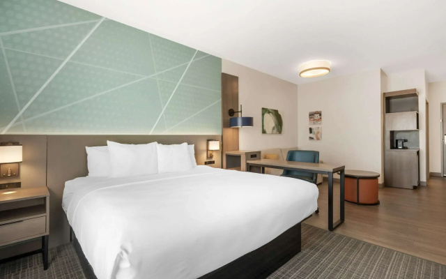 photo 4 of Comfort Suites Richmond East
