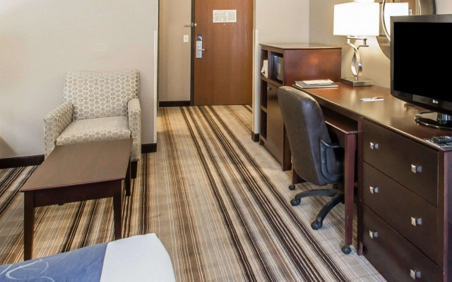 photo 5 of Comfort Suites Hudson I-94