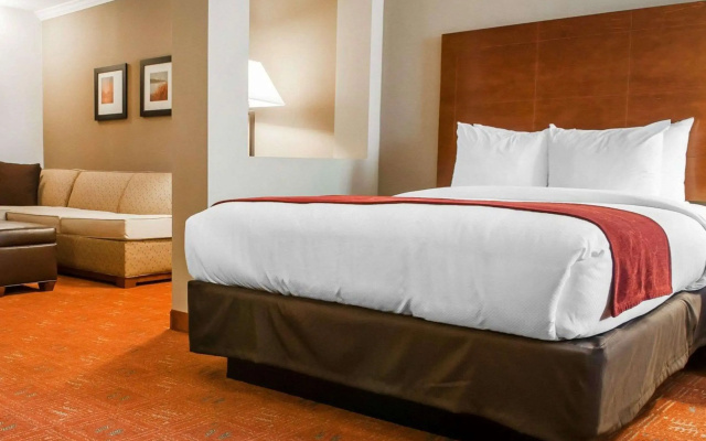 photo 5 of Comfort Suites Farmington