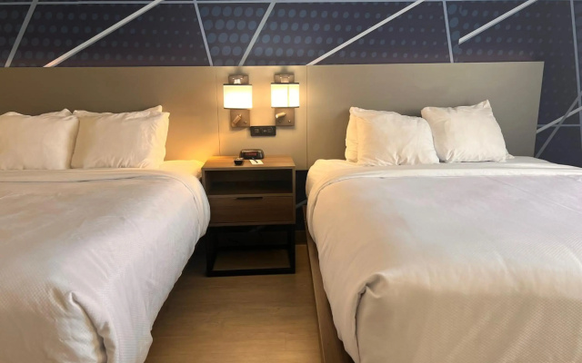 photo 5 of Comfort Suites Louisville Airport