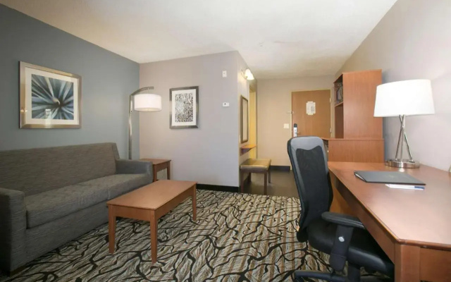 photo 3 of Comfort Suites Blaine