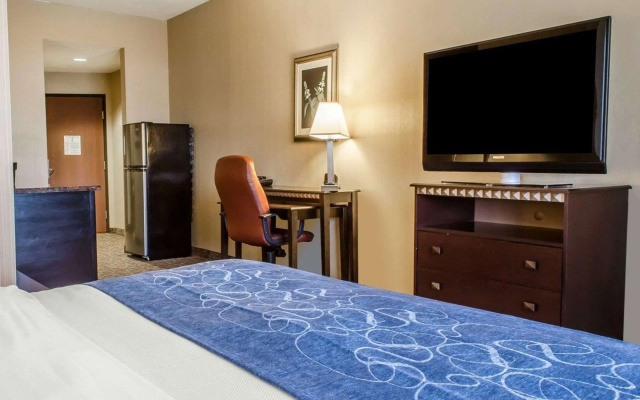 photo 4 of Comfort Suites Bloomsburg