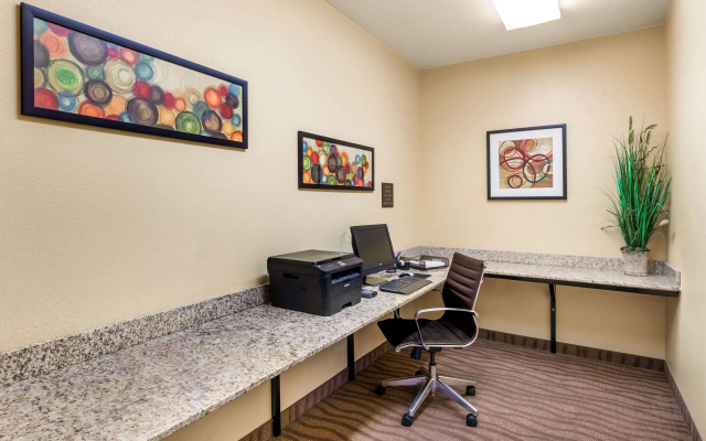 photo 3 of Comfort Suites Burlington