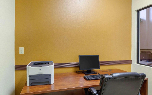 photo 3 of Comfort Suites Bush Intercontinental Airport