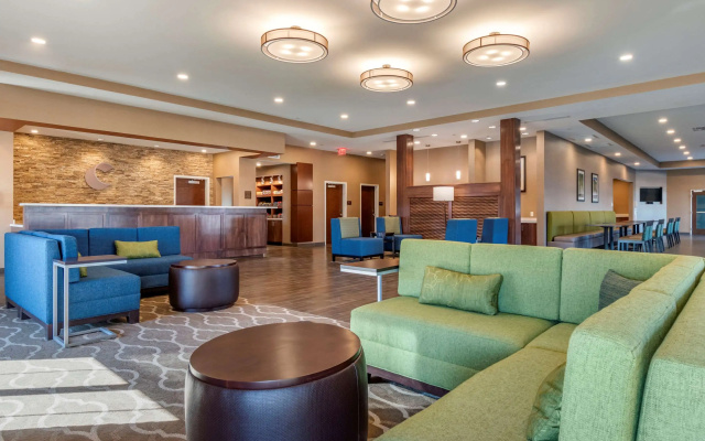 photo 2 of Comfort Suites Camp Hill-Harrisburg West