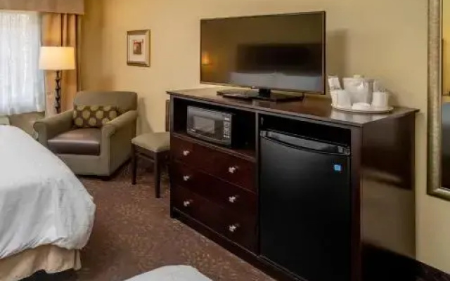 photo 2 of Holiday Inn Express Charleston-Kanawha City
